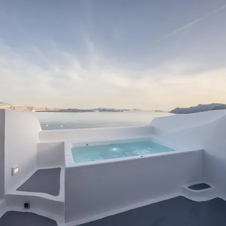 Three Domes - An Iconic Collection Apartment *
